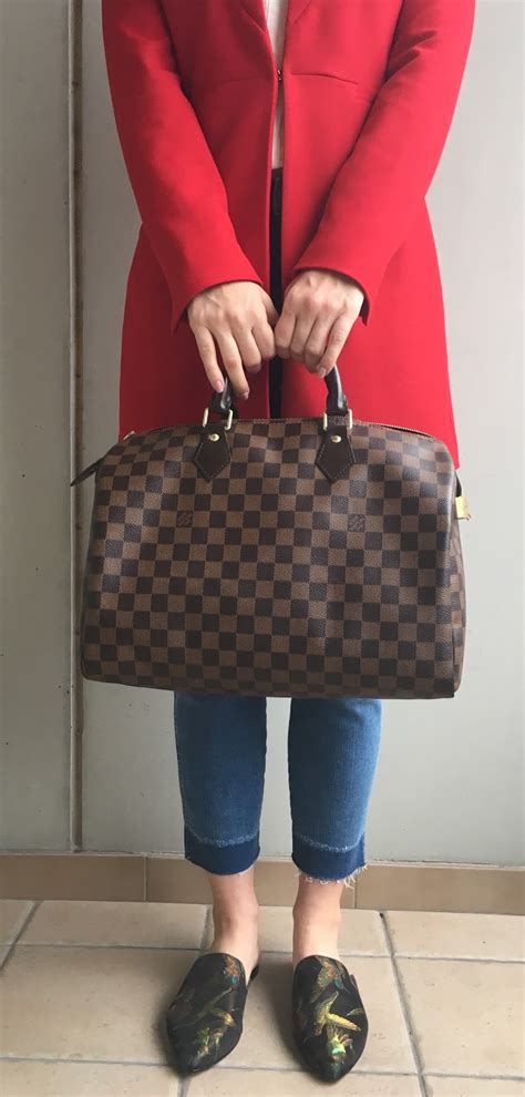 louis vuitton speedy bandouliere 30 vs 35|speedy 35 louis vuitton size.